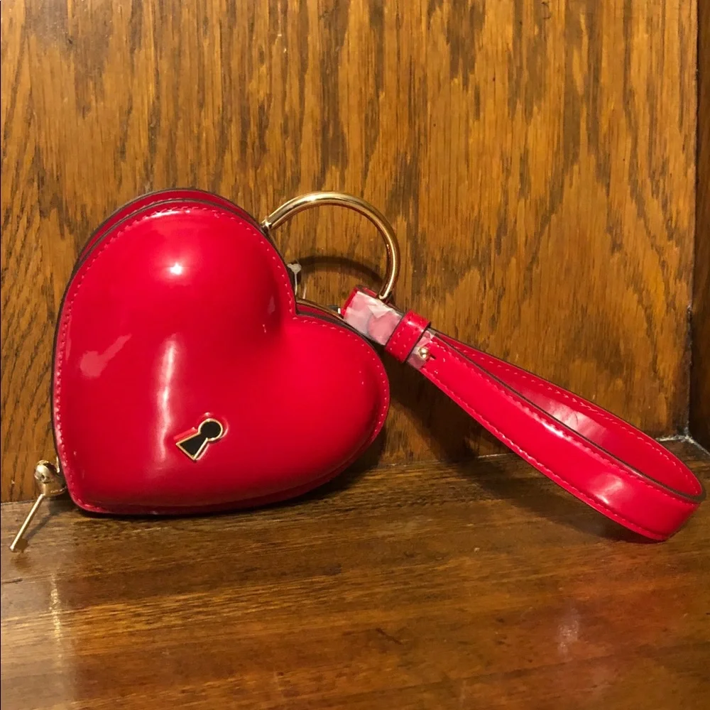 NWT-Kate Spade-Key To My Heart❤️Wristlet-Cherry Rouge-Patent Leather-$128